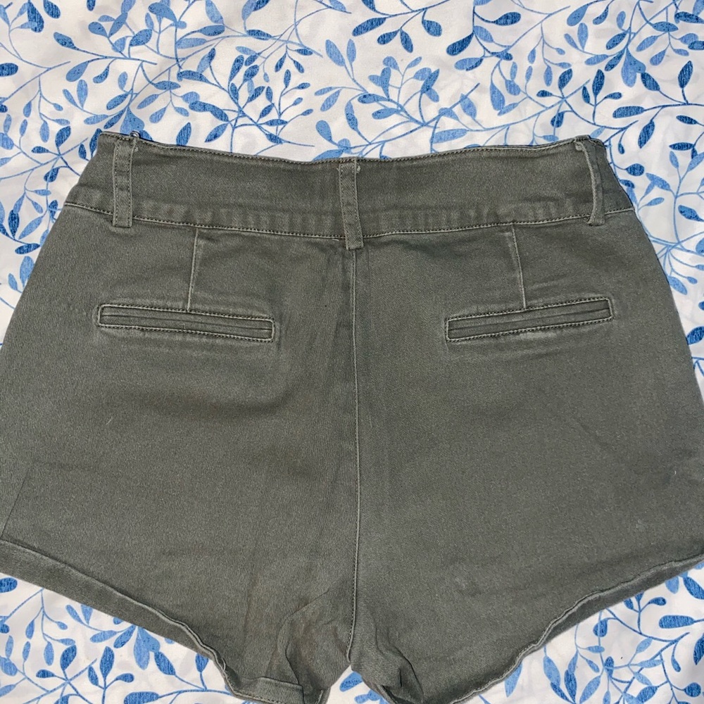 Shorts - Picture 2 of 2
